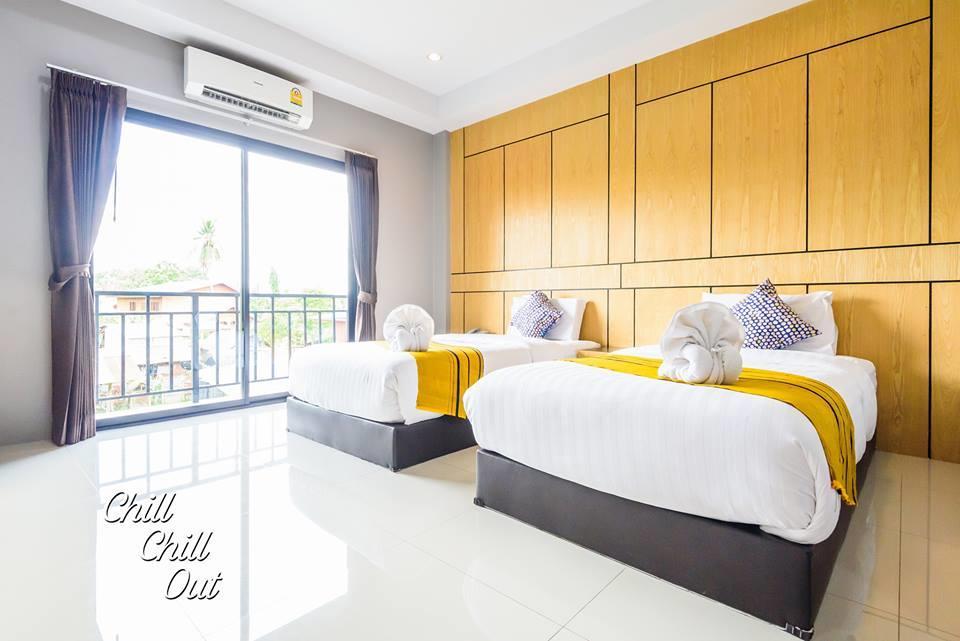 Hobby Hotel Uttaradit Exteriör bild